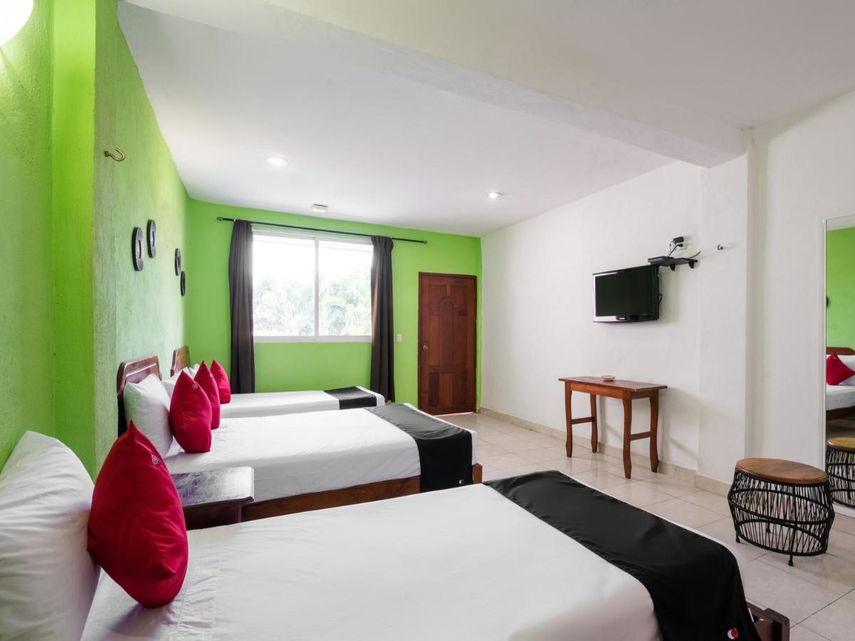 Capital O Hotel El Faisan Y El Venado Плая дел Кармен Екстериор снимка