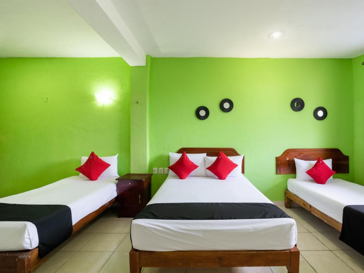 Capital O Hotel El Faisan Y El Venado Плая дел Кармен Екстериор снимка
