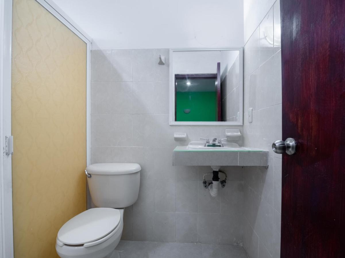 Capital O Hotel El Faisan Y El Venado Плая дел Кармен Екстериор снимка