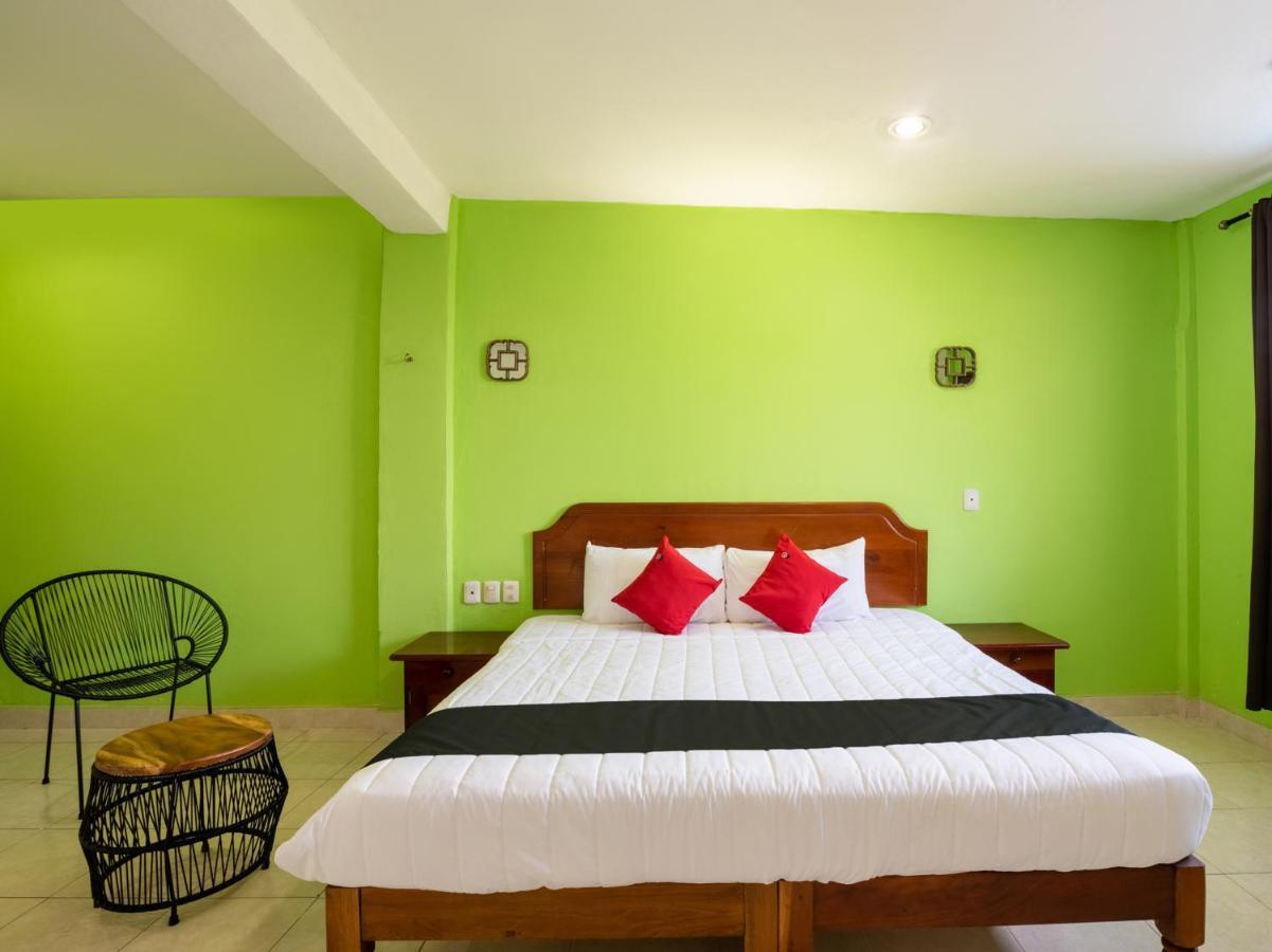 Capital O Hotel El Faisan Y El Venado Плая дел Кармен Екстериор снимка